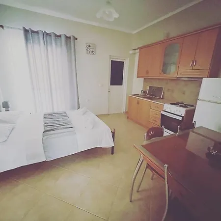 Elmazi 3*
